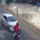 Vídeo: carro desgovernado acerta motociclista e carro em MG