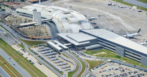 Avião trava na pista de Aeroporto Internacional de Belo Horizonte nesta sexta (14)