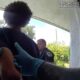 Jovem sendo preso após tentar envenenar própria mãe