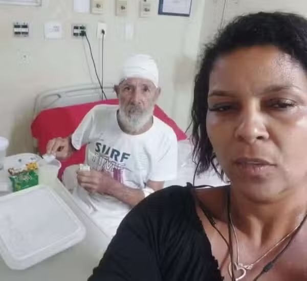 selfie mulher e homem