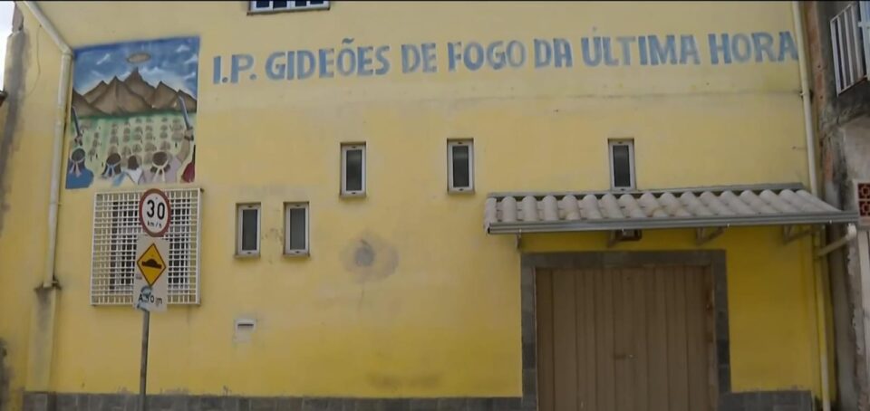 Fachada da Igreja Pentecostal Gideões de Fogo da Última Hora, no bairro Jardim Vitória, na Região Nordeste da capital