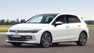 Carro é apreendido com 434 multas e dívida de R$ 148 mil
