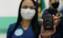 Ex-companheiro tentou atear fogo na vítima dentro do trabalho; suspeito foi preso por tentativa de feminicídio