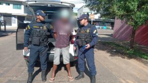 Bilhete com ameaça de bomba leva polícia a prender homem