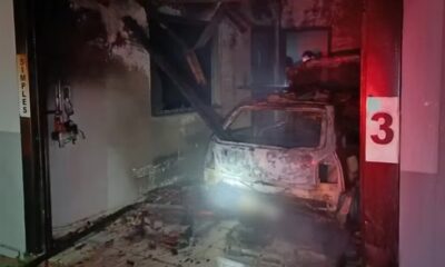 Carro com perda total após incêndio