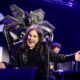 Ozzy sorrindo em show