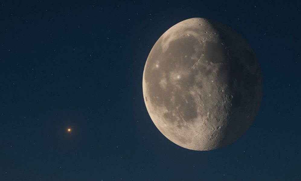 Lua e Marte brilham lado a lado no céu nesta segunda (28); veja como observar