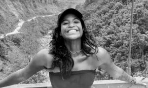 Juliana Marins em foto preta e branca