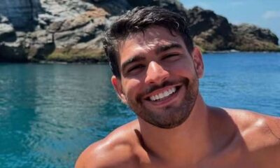 Foto de Lucca Luiz Antônio Ferreira em frente ao mar
