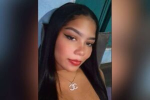 Maria Kauane Domingos da Silva em selfie