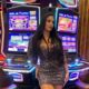 Evellyn Mendes exibia viagens e festas em cassinos nas redes sociais; Polícia investiga se luxo era financiado pela divulgação de jogos ilegais