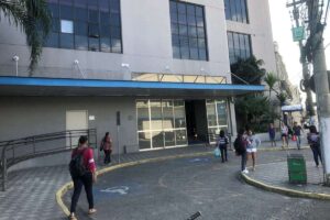 fachada da faculdade