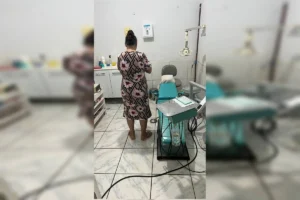 Mulher não possui registro no Conselho Regional de Odontologia | Reprodução/PCGO