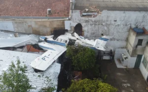 Avião