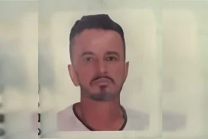 Francisco Correia, de 52 anos, foi detido com bebidas falsificadas e materiais de adulteração em sua residência