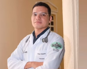 Edcley Teixeira, estudante de Medicina premiado pelo MEC, é alvo de críticas após divulgar questões semelhantes às do Enem dias antes da prova