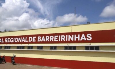 Imagem mostra fachada do Hospital Regional de Barreirinhas.