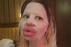 Para a búlgara, beleza natural é 'entediante' | Reprodução/Instagram