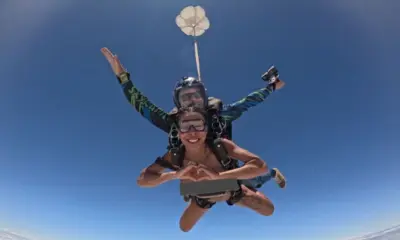 Influencer salta nua e busca recorde mundial em Boituva