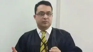 Magistrado grava pedido de ajuda após ser atingido por tiro