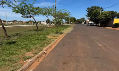 Criança esquecida em ônibus escolar é achada em oficina
