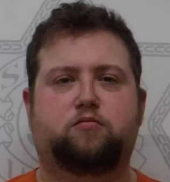 Departamento de TI da escola foi alertado sobre atividade suspeita no computador fornecido a Wilson Jones | Reprodução