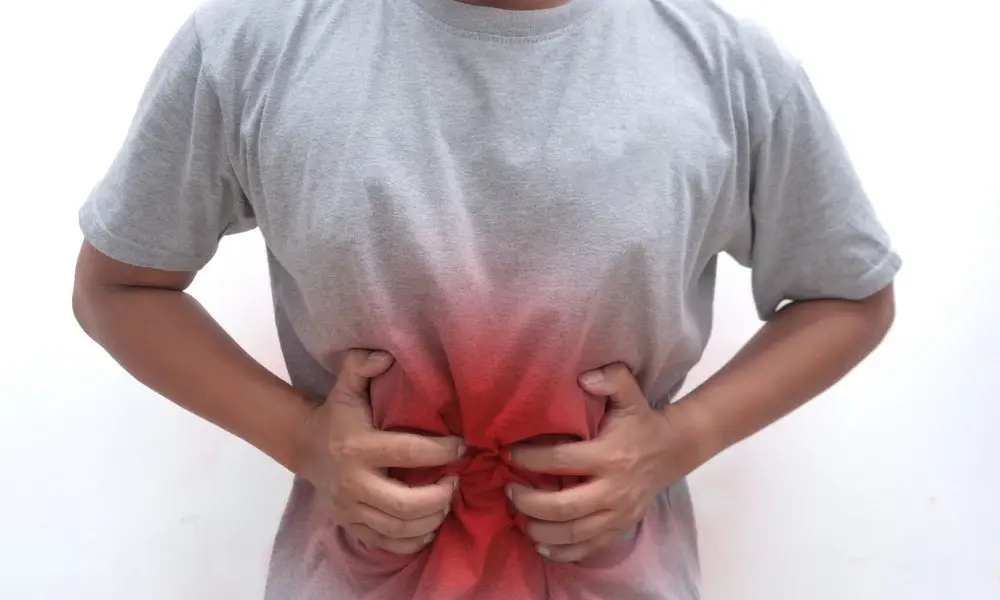 Homem com gastroparesia tenta substituir implante que parou de funcionar